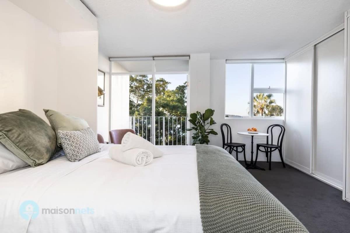 Studio Apt With Parking Balcony & Water Views Sidney Exterior foto