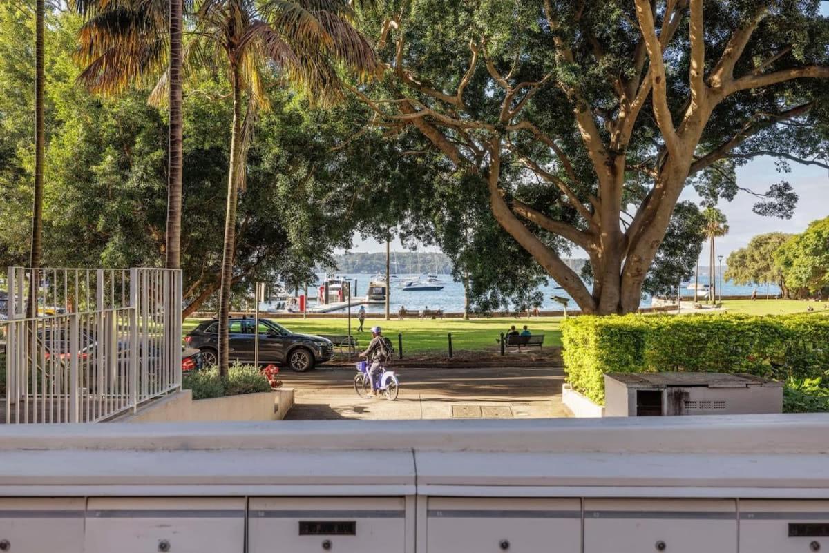 Studio Apt With Parking Balcony & Water Views Sidney Exterior foto